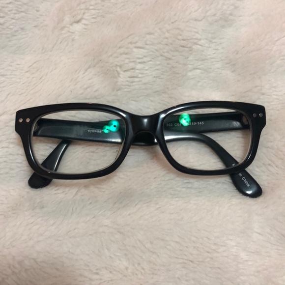 Reading glasses - Picture 1 of 4